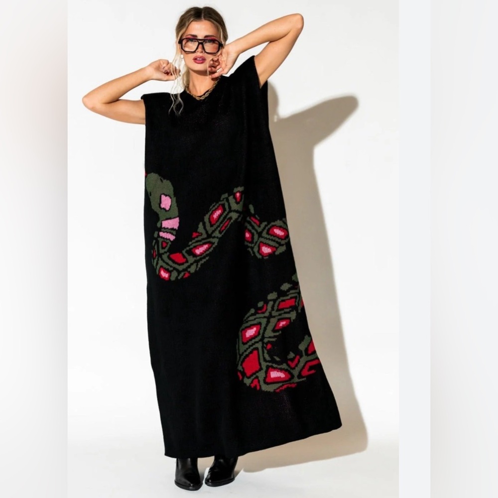 Dressed In LaLa “Big Reputation” snake oversized knit maxi dress NWT sz L/XL